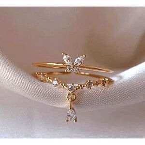 Wicked Silk Dainty Adjustable Floral Flower Crystal Rings-Butterfly w/ Charm
